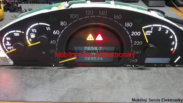 Oprava prístrojovky Mercedes S-trieda W220
